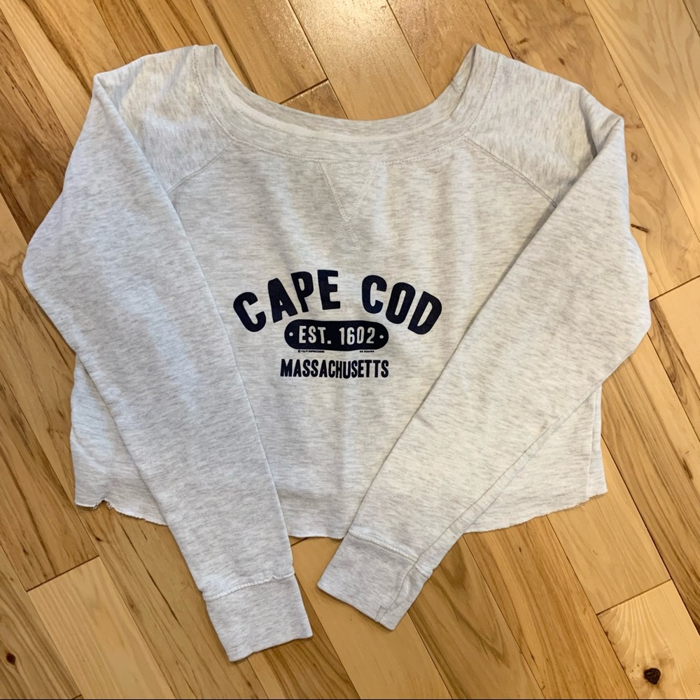 ⭐️Vaca Soon Sale⭐️ Cape Cod Crewneck Crop